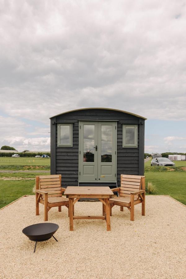 Campsite Barley Shepherd Hut - Snettisham Meadows King's Lynn